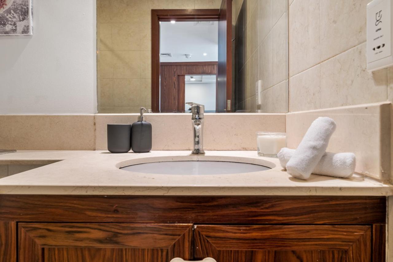 Chic And Zen Apartment, Near Burj Khalifa Tower Dubai Buitenkant foto